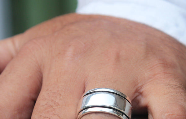 Big Silver Rings for Women: Bold and Beautiful Jewelry Picks