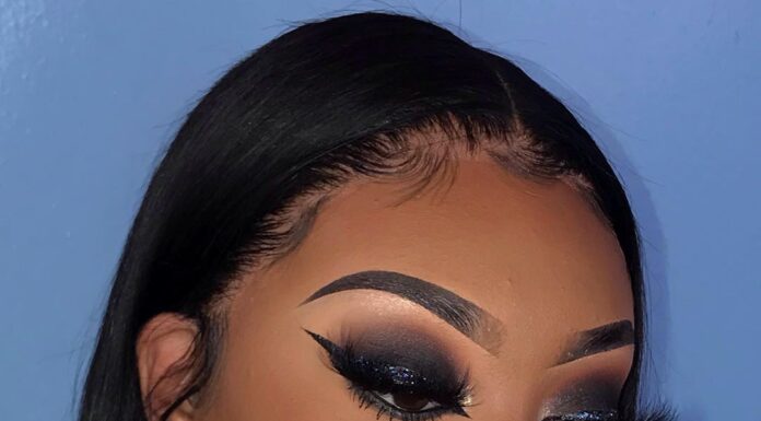 Black and White Gown for Women: Dramatic Elegance for Special Events