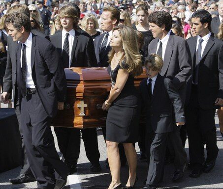 Can a Woman Be a Pallbearer? Strength Symbolism and Social Shifts