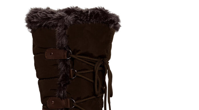Brown Snow Boots for Women: Cold Weather Hot Style