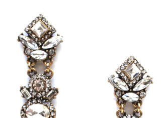 Black and Gold Earrings for Women: Glamorous Accessories That Shine