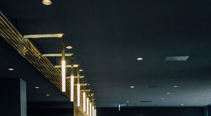 Timeless Elegance: A Modern Take on 30’s Hats for Women