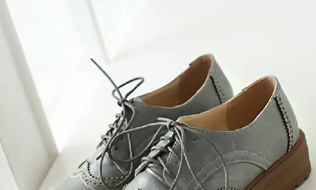 Brown Lace-Up Shoes for Women: Oxford-Inspired Elegance