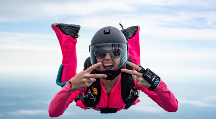 Can Pregnant Women Skydive? Extreme Sports and Pregnancy Warnings