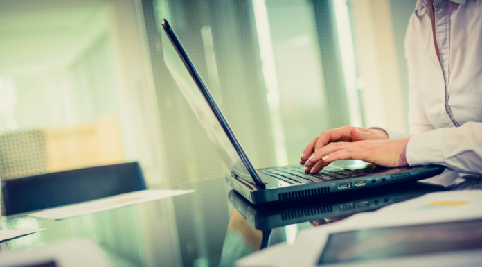 Bible Study Plans for Women: Organized Paths for Meaningful Reflection