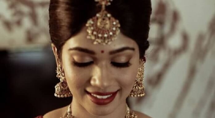 Bridal Gold Necklace for Women: The Ultimate Wedding Glam