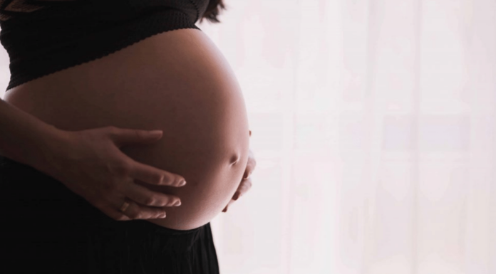 Can a Pregnant Woman Have Apple Cider Vinegar? Tangy Truth Revealed