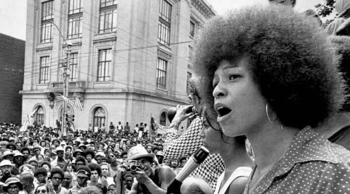 ¿De verdad sabes qué es el feminismo? (Según Angela Davis)