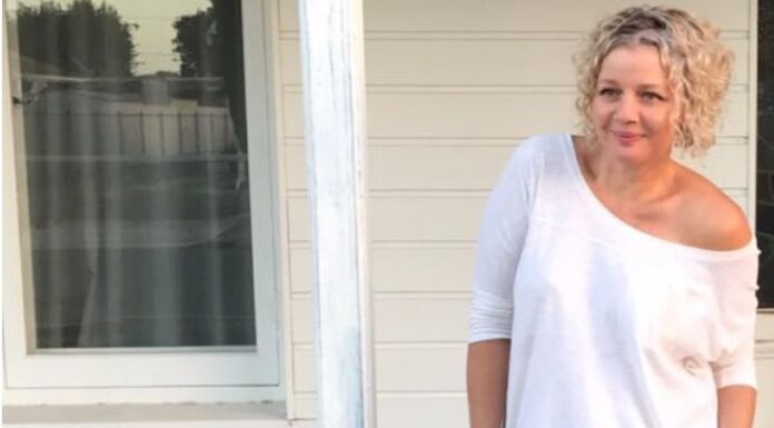 Can Women Wear Men’s Shirts? From Oversized to Tailored – Style Tips