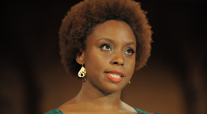 ¿Por qué necesitamos feminismo? Chimamanda Ngozi Adichie responde