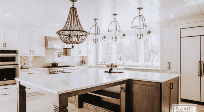 Black Gold Bracelet for Women: Luxurious Touches for Everyday Glam