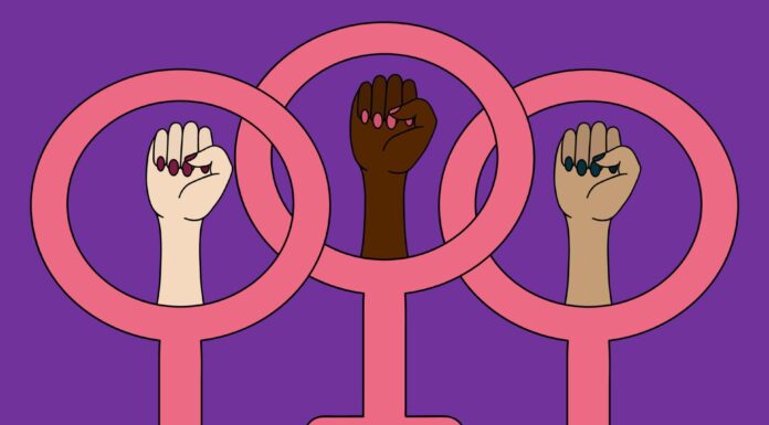 ¿De dónde viene el símbolo feminista? El puño el espejo y su historia