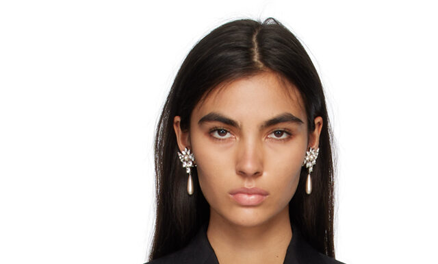 Black Cropped Blazer for Women: Sleek and Sophisticated Styling