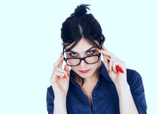 Are Men Intimidated by Beautiful Women? Exploring Confidence & Insecurity