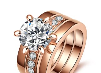 Black and Gold Ring Women: Elegant Jewelry to Elevate Your Look