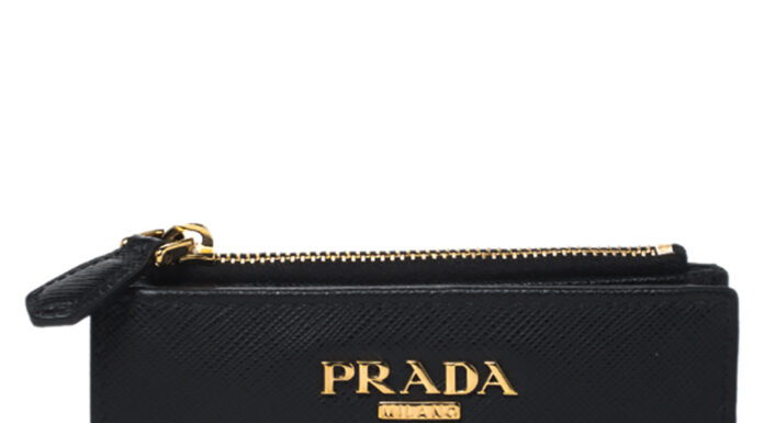 Brown Leather Wallet for Women: Sleek Compact & Crafted to Last