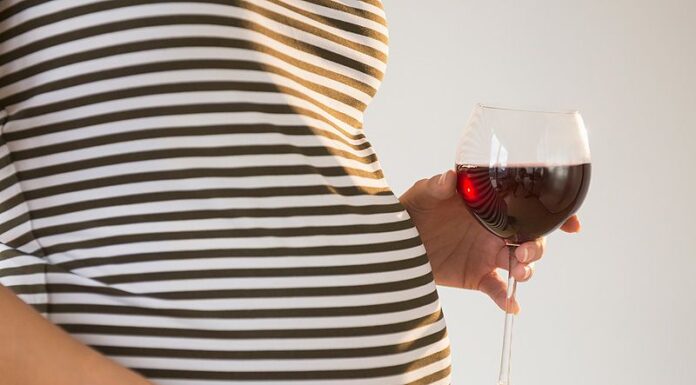 Can You Refuse Alcohol Service to a Pregnant Woman? What Bars and Servers Should Know