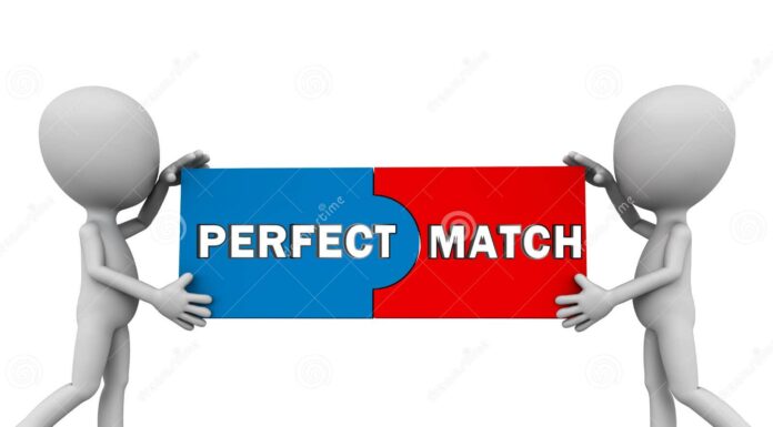 Black and White Top Women: Perfect Pieces to Mix and Match