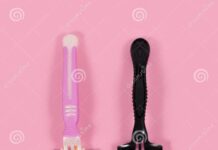 Are Men’s Razors Better Than Women’s? Why the Pink Tax Still Hurts