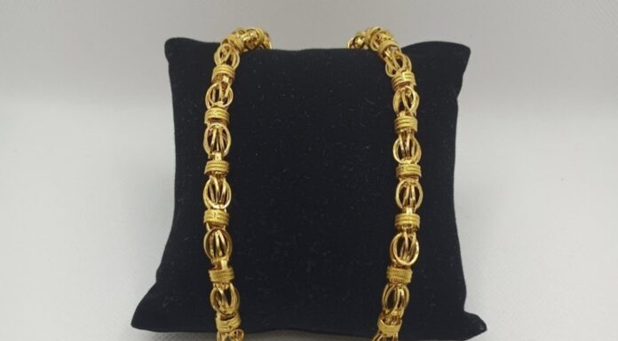 22 Carat Gold Chains for Women: Drape Yourself in Golden Elegance