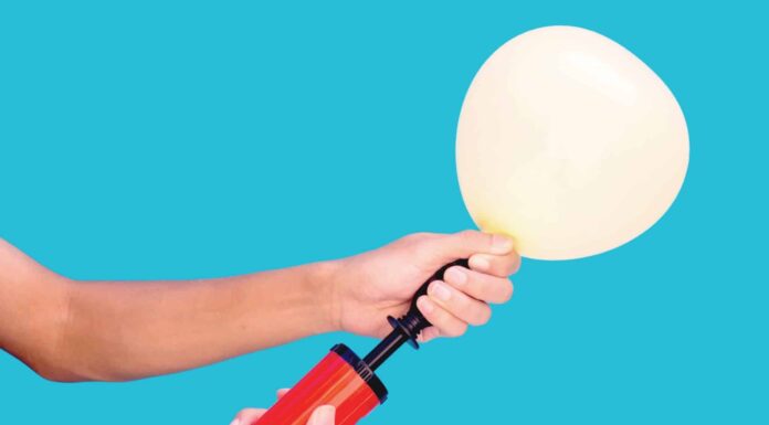 Can a Pregnant Woman Blow Up Balloons? Fun or Fatigue Risk?