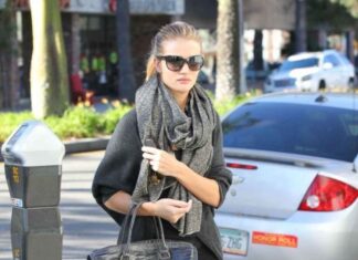 2-in-1 Women Shorts: From Gym to Street with Style