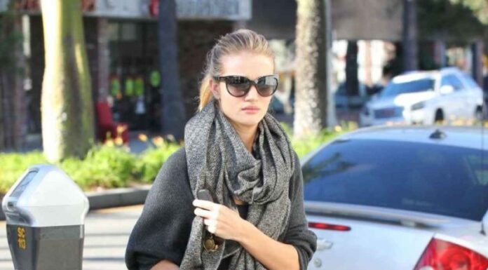 2-in-1 Women Shorts: From Gym to Street with Style