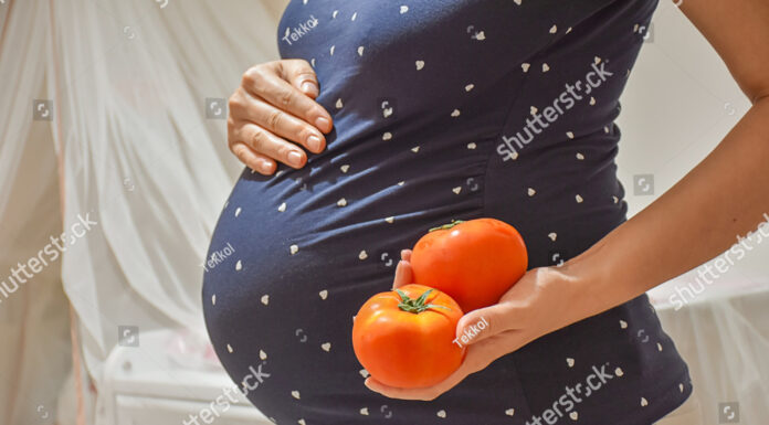 Can Pregnant Women Eat Tomatoes? Juicy Healthy and Baby-Friendly?
