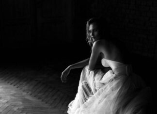 Black and Gold Watch Women: Timeless Elegance on Your Wrist