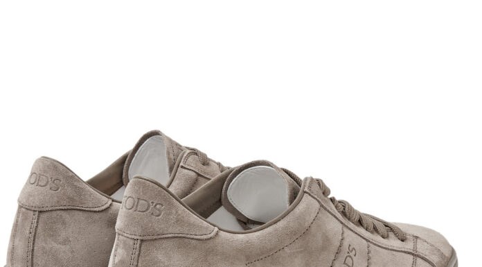 Brown Suede Sneakers for Women: Urban Comfort with a Retro Touch