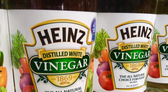 Can Pregnant Women Eat Vinegar? Tangy Taste or Trouble?