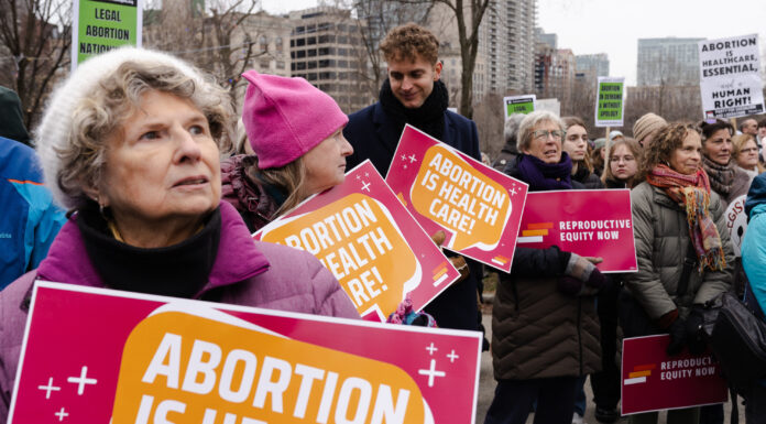 Abortion Rights Supporters Create Fund for Harassed Clinicians: A Vital Act of Solidarity