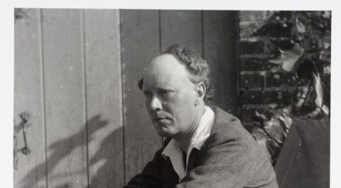 Woolf and Bloomsbury Group Biographer Quentin Bell Dies at 86: Remembering a Literary Icon