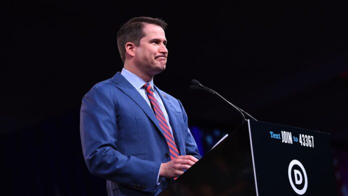 34d8af06-seth-moulton