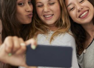 Social Media Filters and Dysmorphia: The Snapchat Dysmorphia Phenomenon Explained