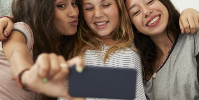Social Media Filters and Dysmorphia: The Snapchat Dysmorphia Phenomenon Explained